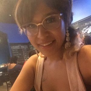 Meet your Posher, Carmen